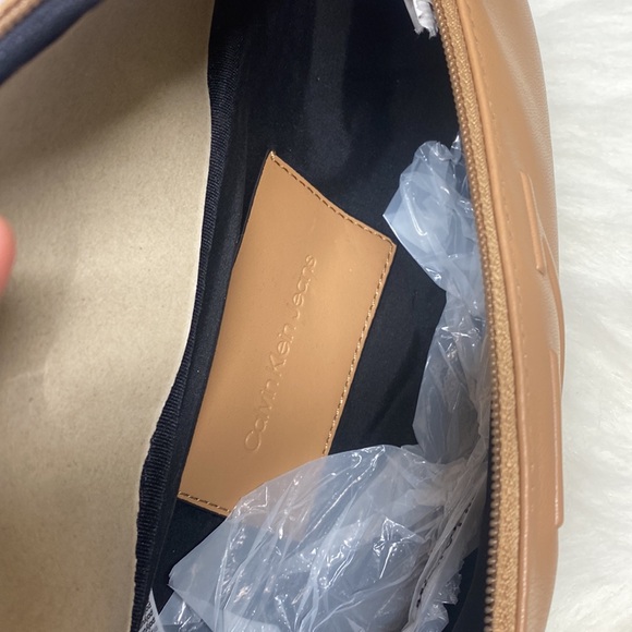 Authentic unisex Ck beltbag/ body bag - Picture 5 of 6